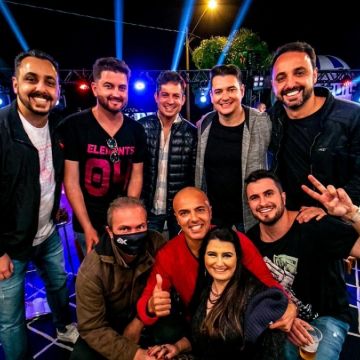 Live em parceria com mailling lagoa e Jeito louco arrecada 8 tonelada de alimentos