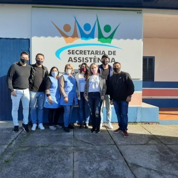 Live em parceria com mailling lagoa e Jeito louco arrecada 8 tonelada de alimentos