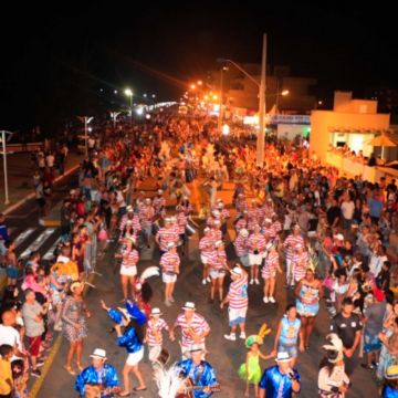 Carnagaivota toma conta da avenida