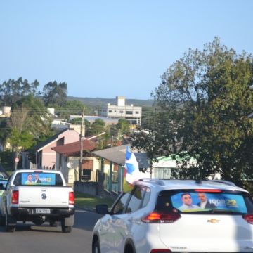 Campanha de Igor Batista e Drº. Ribeiro toma as ruas de Araranguá