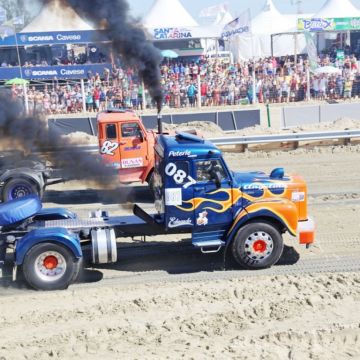 Arrancada de Caminhões 
