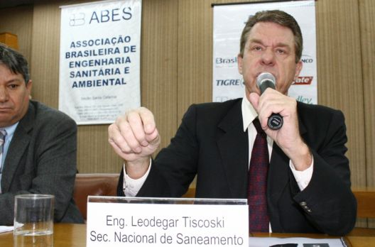 Leodegar Tiscoski assume Secretaria da Infraestrutura