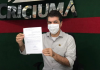 Salvaro sanciona lei que reconhece atividades religiosas como essenciais em Criciúma