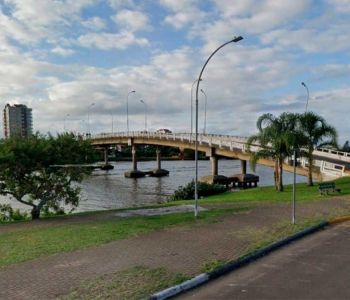Justiça interdita ponte sobre o rio Mampituba para veículos pesados